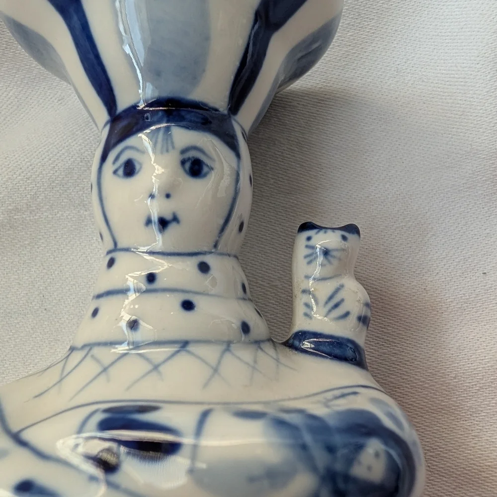 Russian Gzhel Handpainted Blue Detail Girl & Kitten Porcelain Vase Vintage